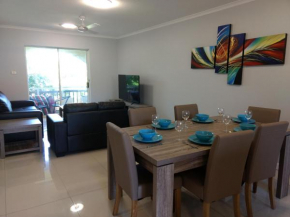 Oasis Private 2 Bed Apartment Caloundra